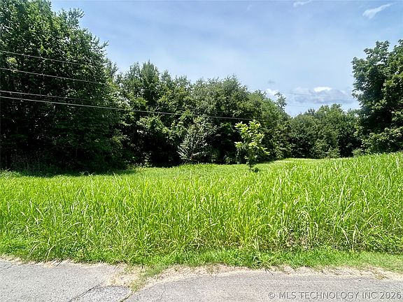 4th image of 58 W McGill Cir