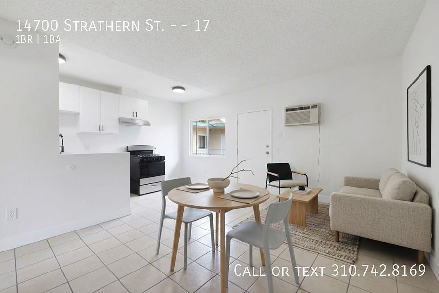 1st image of 14700 Strathern St #17