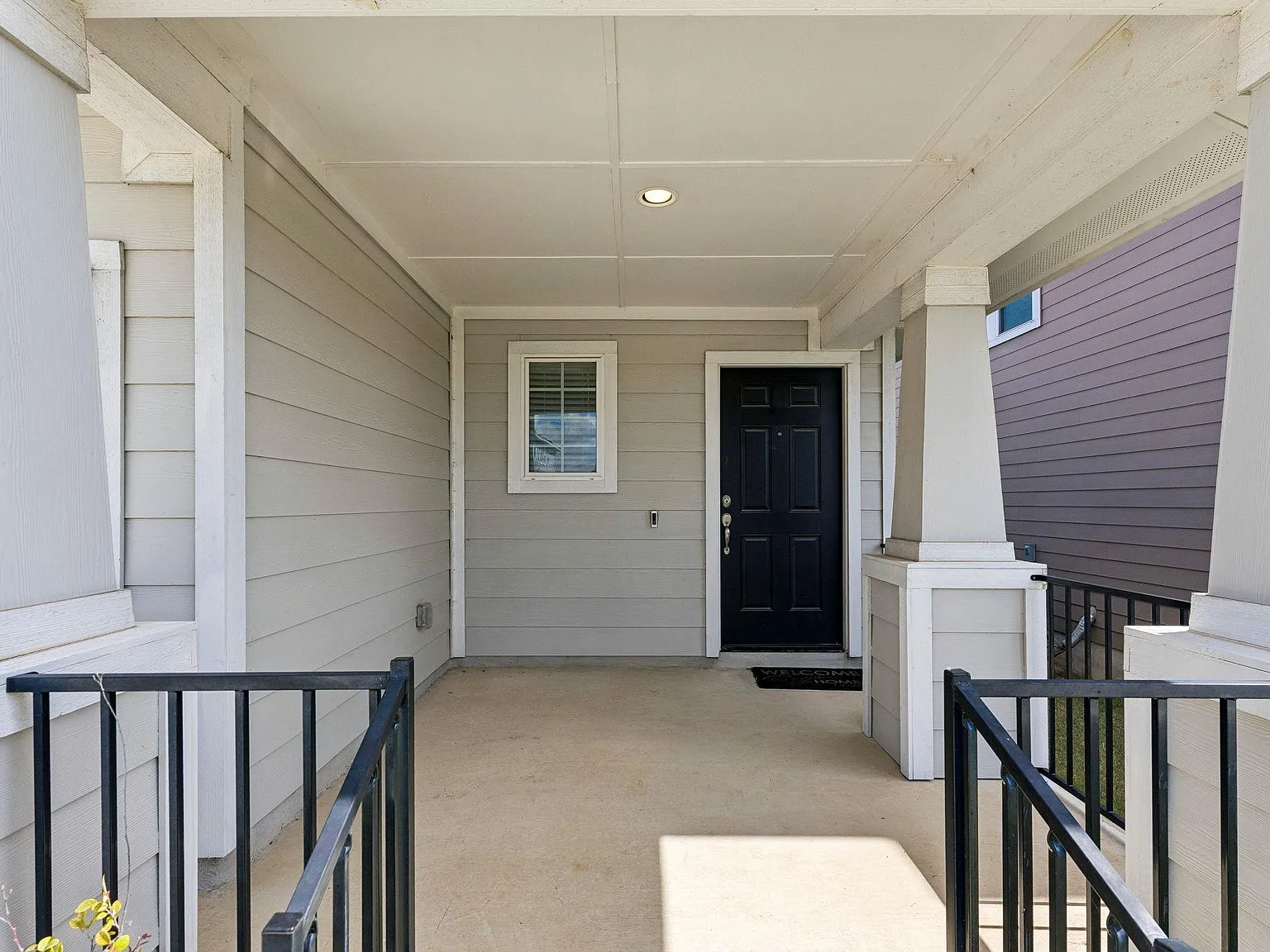 3 bed, 2.0 bath, 1571 sqft, $2,000 — Photo 3