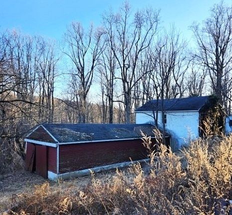 5th image of 561 Harmony Brass Castle Rd