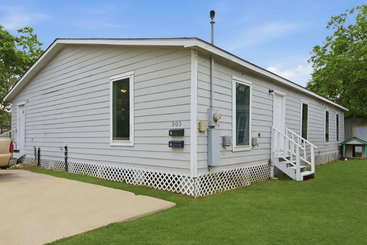 3 bed, 960 sqft, $1,250 — Photo 2