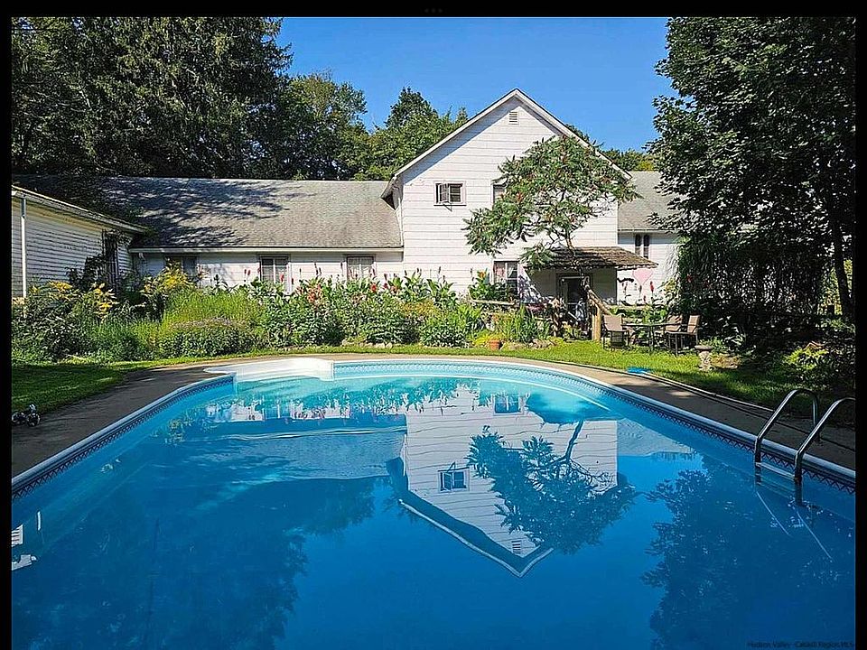 1st image of 4 Churchland Rd