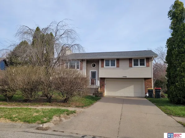 1810 Glynn Cir, Lincoln, NE 68522