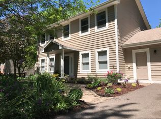 4580 Pine St, Maple Plain, MN 55359