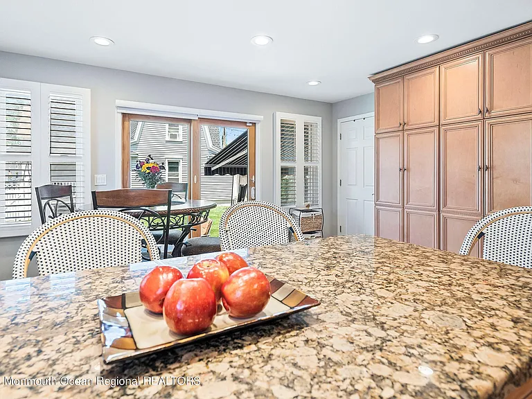 510 Garfield Ave — Photo 10