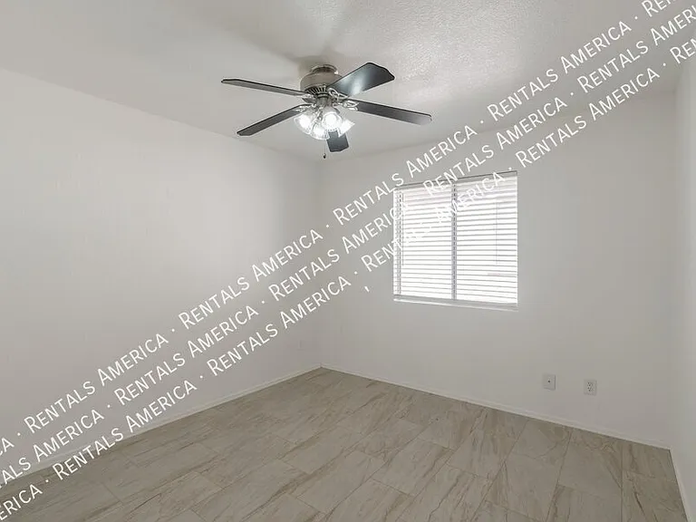 5573 W Dove Of Peace Dr — Photo 12