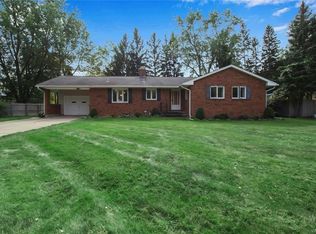 6351 Lake Ave, Orchard park, NY 14127