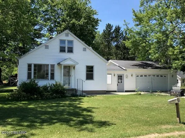 3273 S Walker Rd, Muskegon, MI 49444