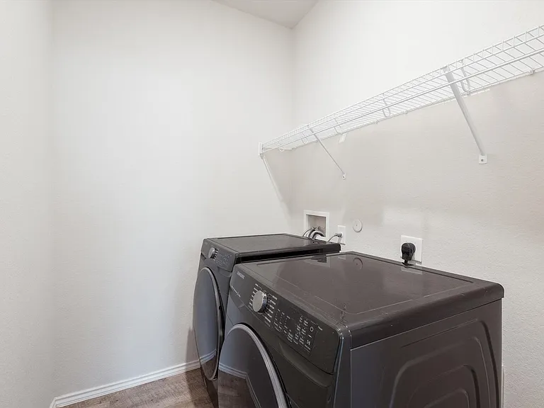 3023 Laguna Clfs — Photo 24