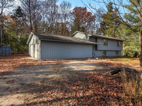 4339 Eagle Crest Dr, Williamsburg, MI 49690