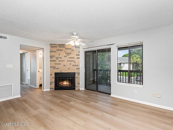 2nd image of 3565 Sable Palm Ln Unit E
