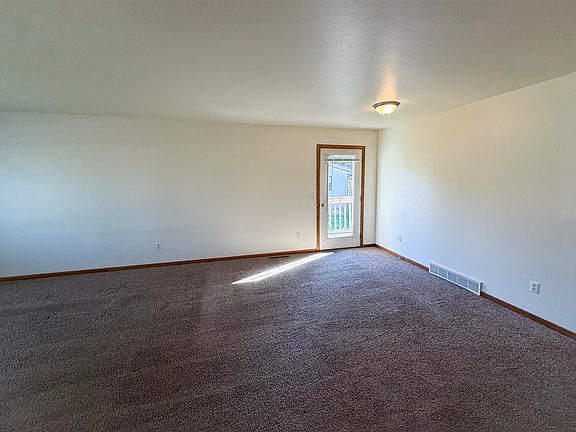 3rd image of 1307 Glenn Pl #G