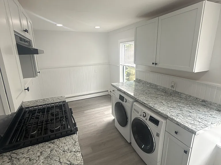76 Lowell St #A — Photo 4