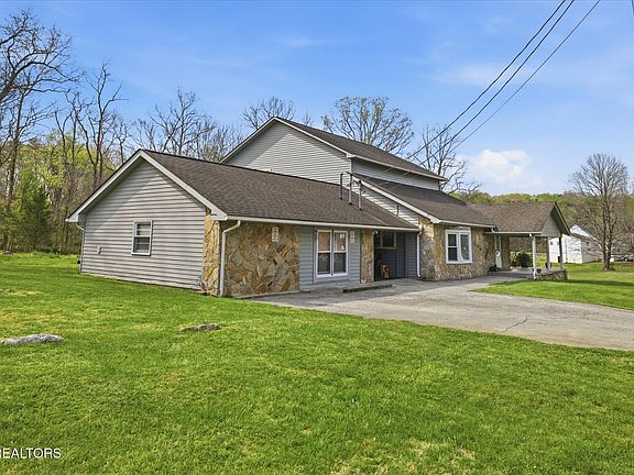 3rd image of 799 Haynes Rd