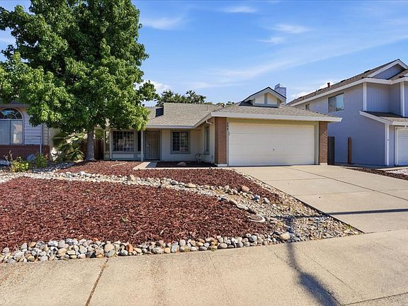 2nd image of 604 Hovey Way