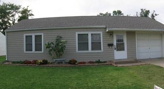 1st image of 900 Osage Ave