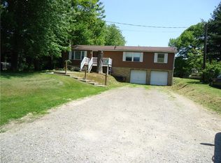 434 Independence Rd, Aliquippa, PA 15001