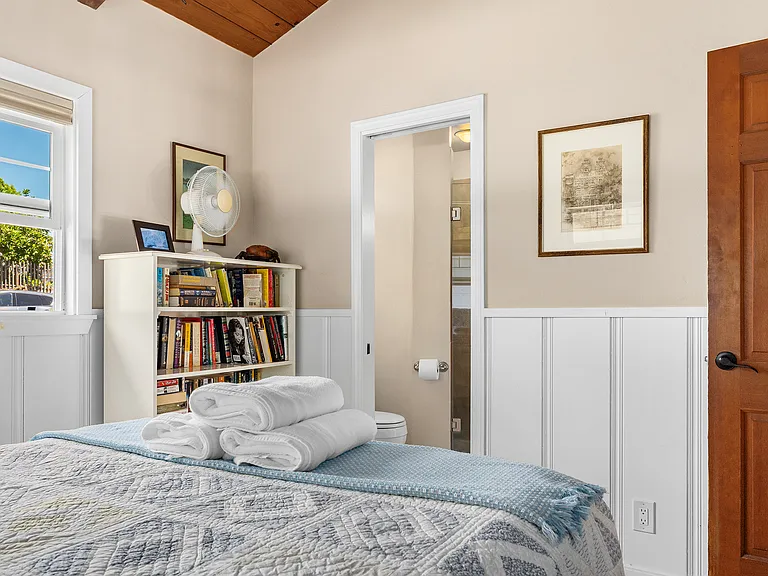 Riverview Dr — Photo 11
