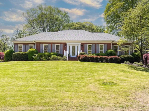 4579 Blakedale Cir NE, Roswell, GA 30075