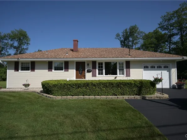 455 Lee Blvd, Utica, NY 13502