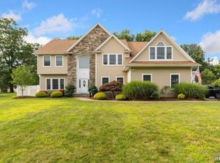 9 Diorio Ct, Wayne, NJ 07470
