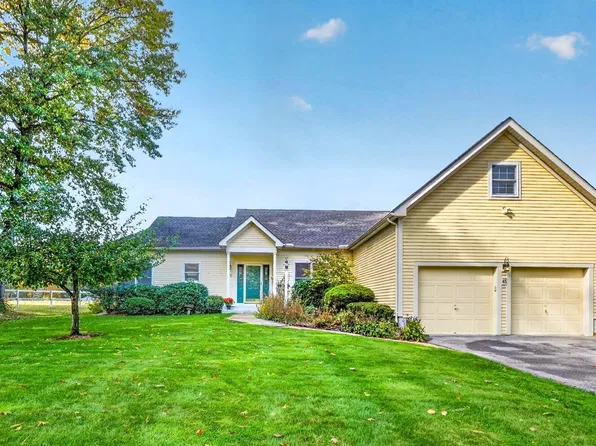 45 Pickman Dr #45, Bedford, MA 01730