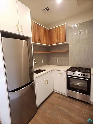 Rented by EXR | media 38