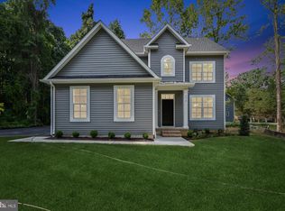 3416 Glebe Dr, Edgewater, MD 21037