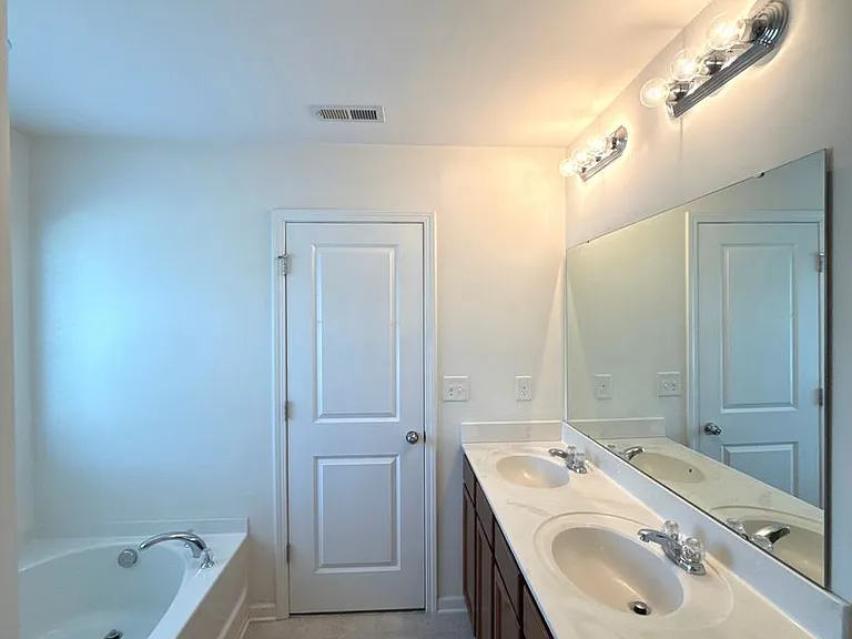 354 Cornielle Ln — Photo 11