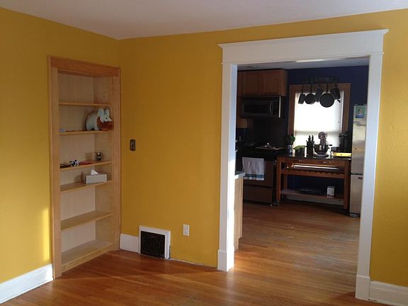 3rd image of 1503 Como Ave Floor 2