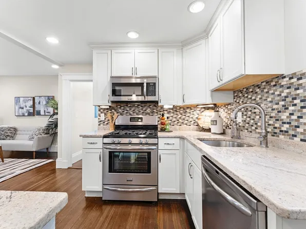 31 Wisconsin Ave #1, Somerville, MA 02145