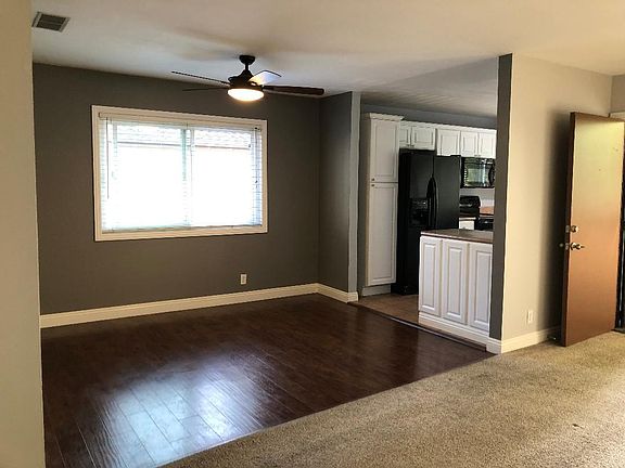 4th image of 1742 N Willow Woods Dr Unit B