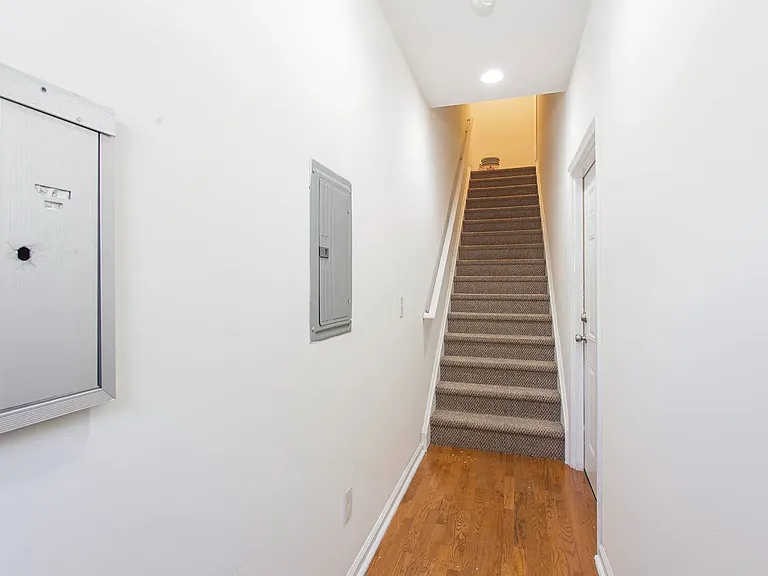 1712 Monument St #A — Photo 2