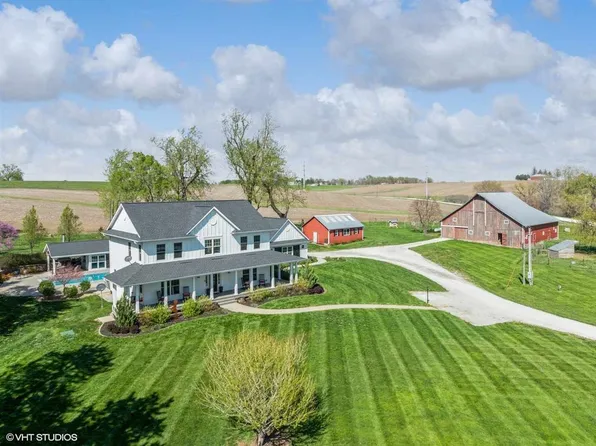 4461 Maier Ave SW, Iowa City, IA 52240