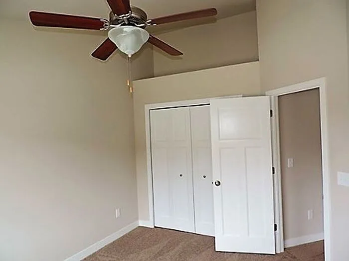 453 Taft Ave — Photo 21