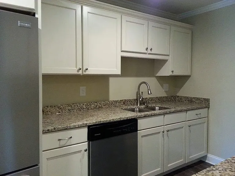 235 Fairfield Ln — Photo 8