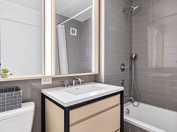 385 1st Ave APT 6H, New York, NY 10010