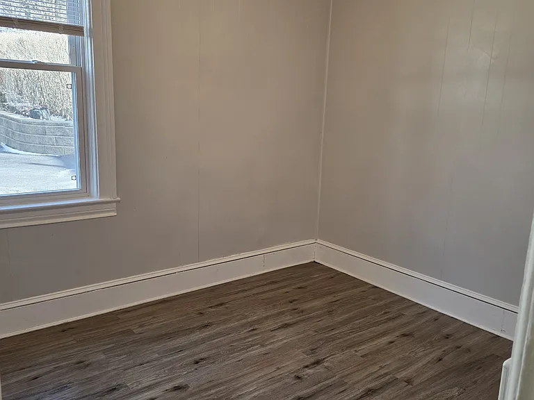 669 Pawling Ave #2 — Photo 10