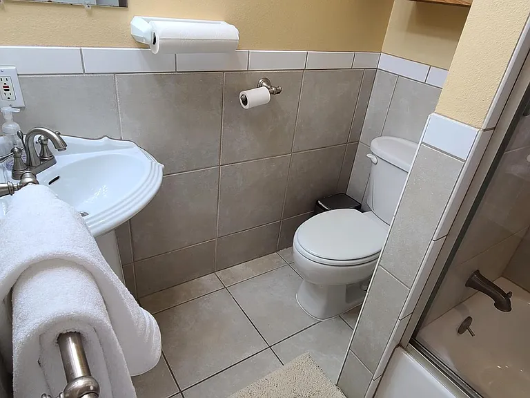 7911 5th Ave NE #2 — Photo 9