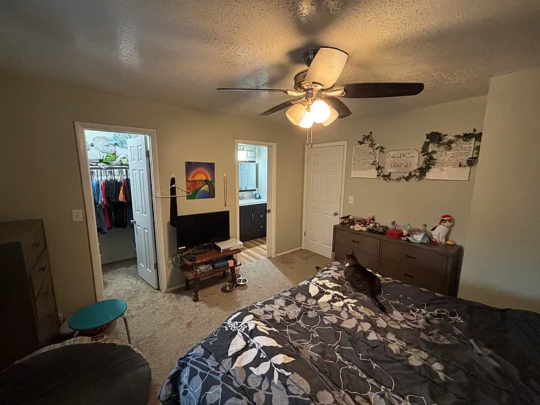 325 W 1100 N — Photo 17