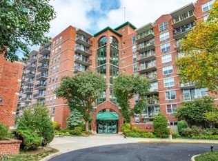 300 Main St BLDG 300 #811, Little Falls, NJ