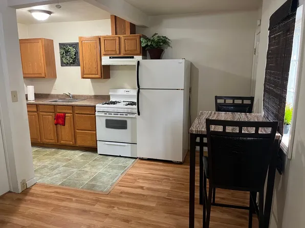 1027 S Garden Ave #B, Stockton, CA 95205