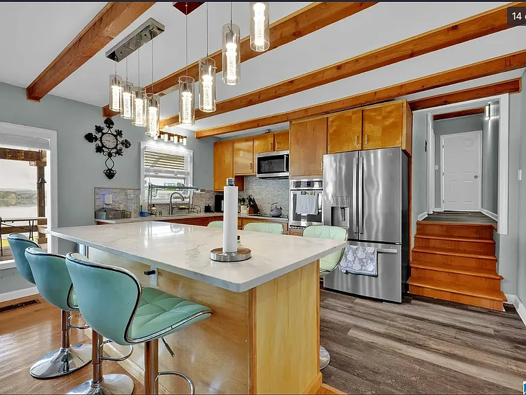 146 Shore Dr — Photo 13
