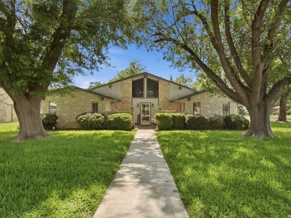 202 Azalea Trl, Boerne, TX 78006