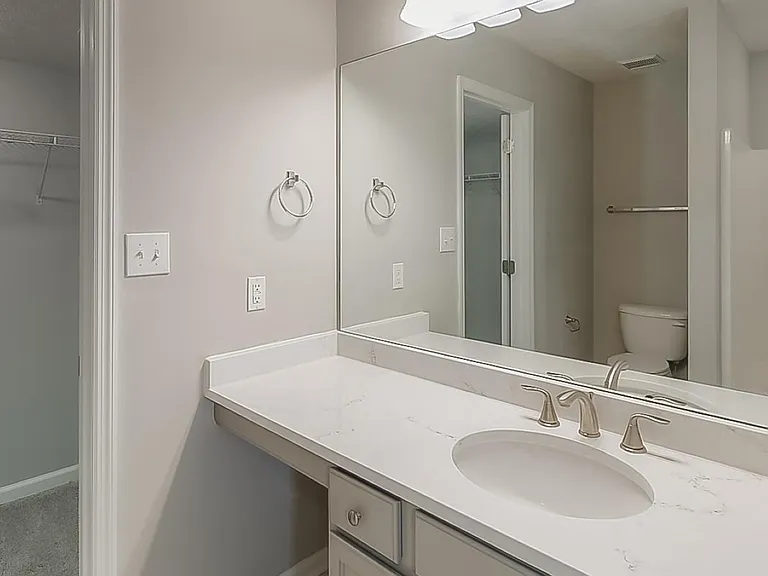 1140 Oatlands Park — Photo 12
