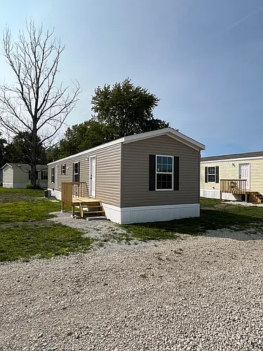 1513 County Road 2300 N #18 Photo 1