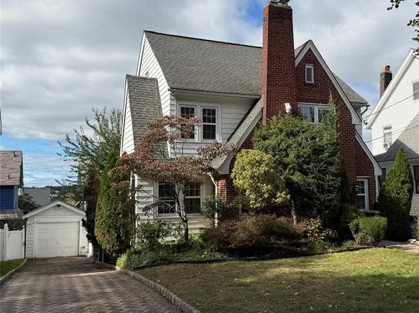 9 Clinton Avenue, Kearny, NJ 07032