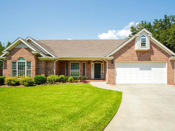 4 Charlcote Cir, Valdosta, GA 31602