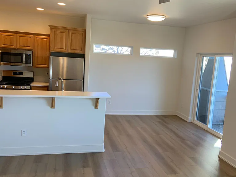 1719 NE Lotus Dr #1 — Photo 6