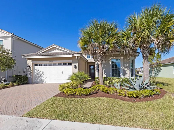 5933 Buttonbush Dr, Loxahatchee, FL 33470